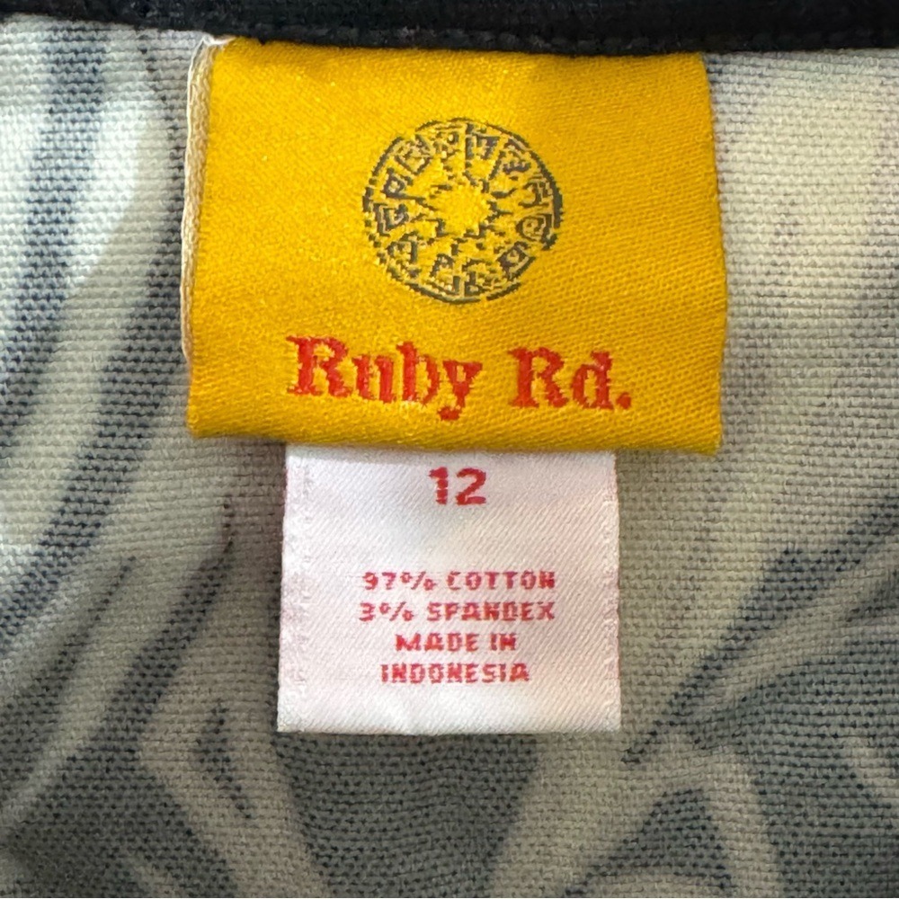 Ruby Rd. Black and yellow Patterned‎ Jacket - Picture 5 of 11